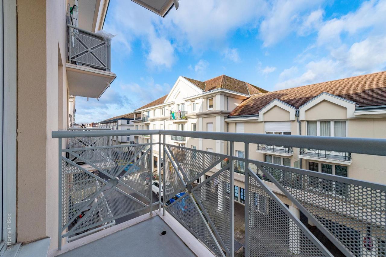 Magnifique Appartement Proche Gare - 8Min Disney Бюссі-Сен-Жорж Екстер'єр фото